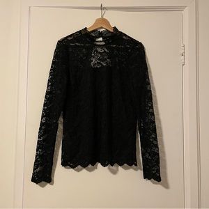 3/15$ Vero Moda Lace Top